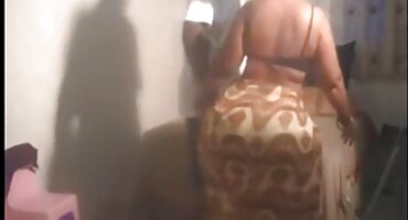 mako oda jav Siêu sexnoi mẫu bằng tiếng pháp.